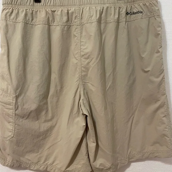 Columbia Men’s Cargo Shorts XXL Tan - Picture 6 of 8